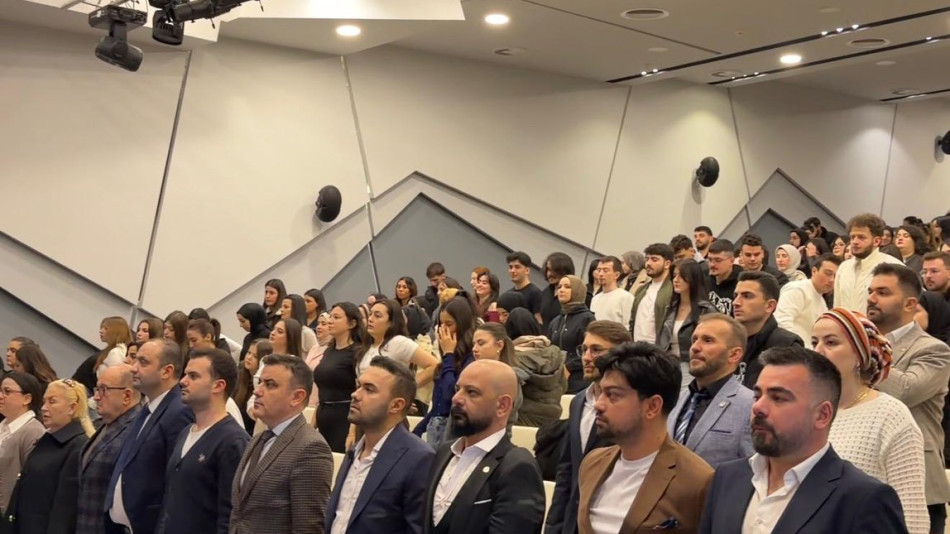 GENÇ SAĞLIK SENDİKASI, KAMUSAM İŞ BİRLİĞİYLE AVRASYA ÜNİVERSİTESİ EV SAHİPLİĞİNDE “TANIDAN TEDAVİYE RADYASYON ÇALIŞANLARI PANELİ VE ÇALIŞTAYI” DÜZENLEDİ.
